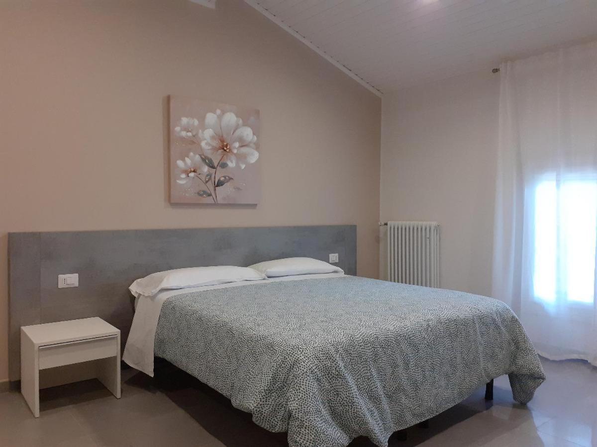 Royal Room & Breakfast Modena Exterior foto