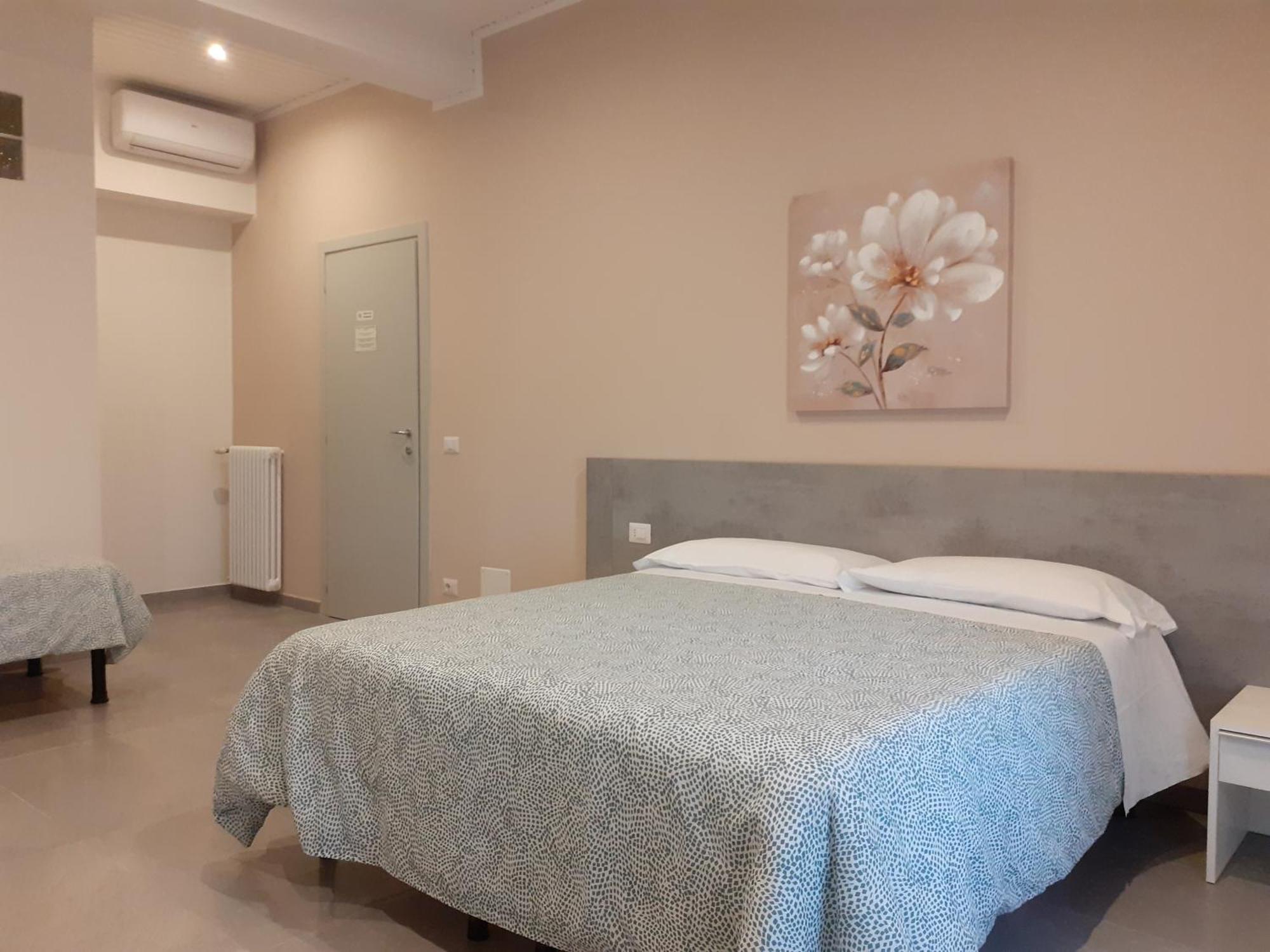 Royal Room & Breakfast Modena Exterior foto