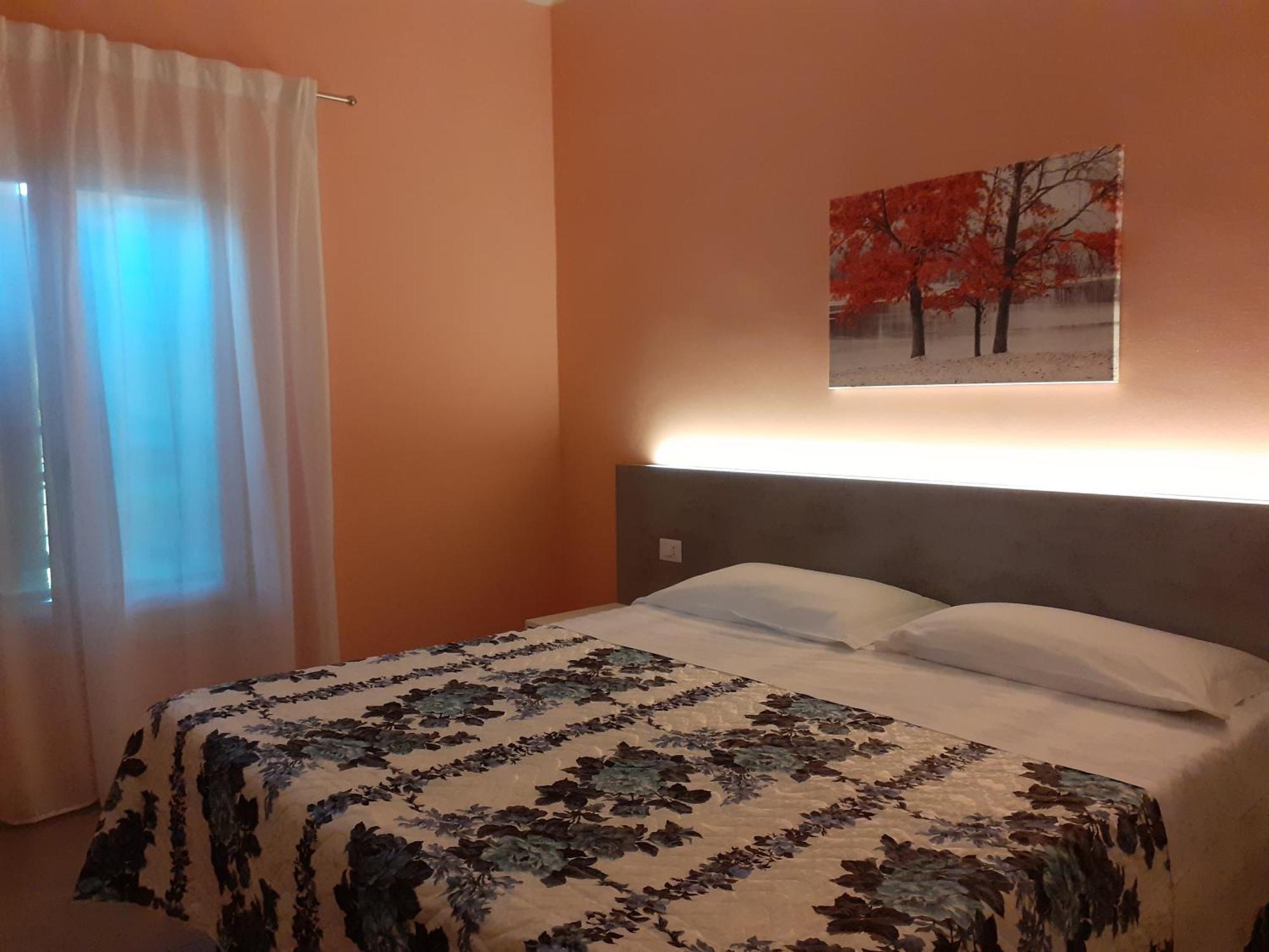 Royal Room & Breakfast Modena Exterior foto